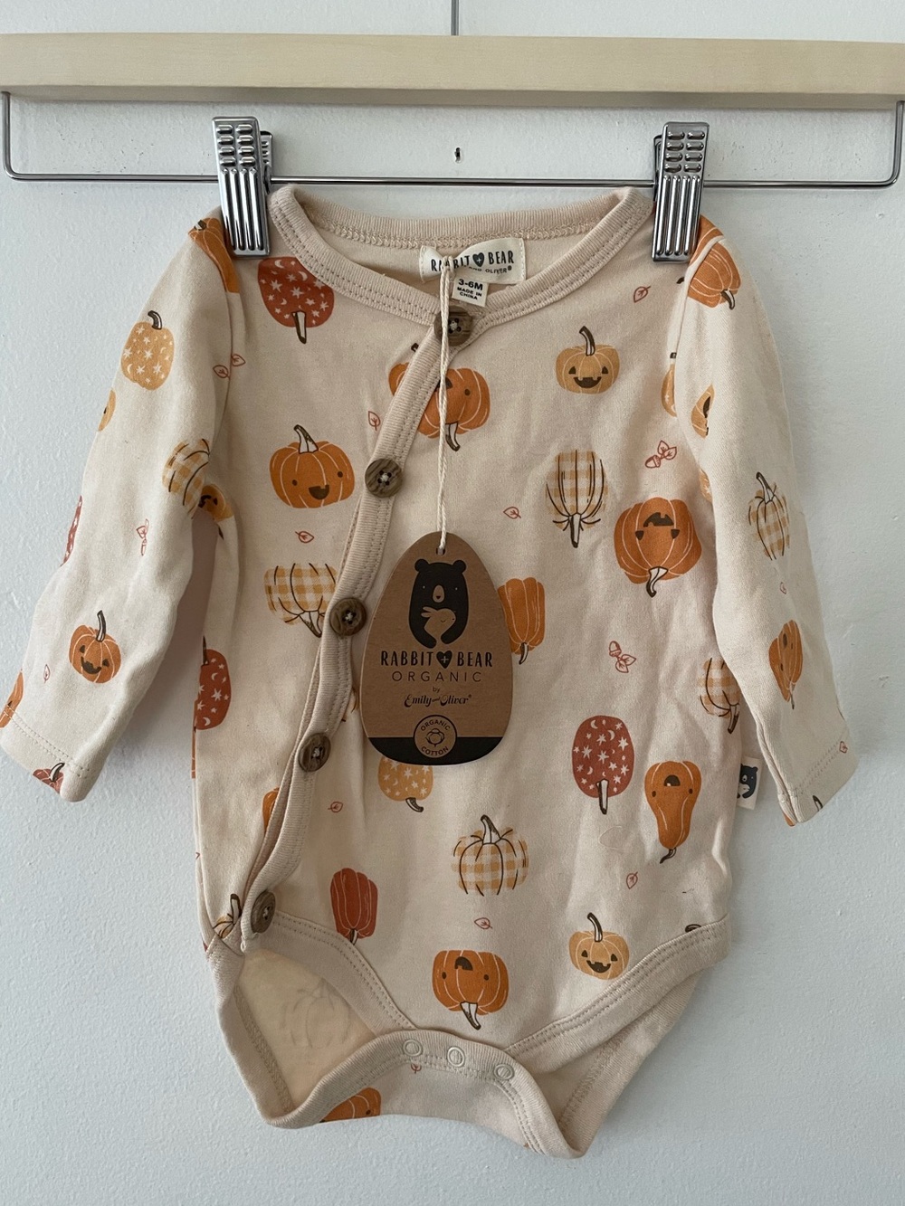 Rabbit + Bear 100% Organic Cotton Halloween Pumpkins Onesie Size 3-6M